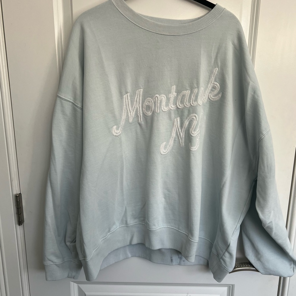 American Eagle Outfitters Light Gray Sweatshirt